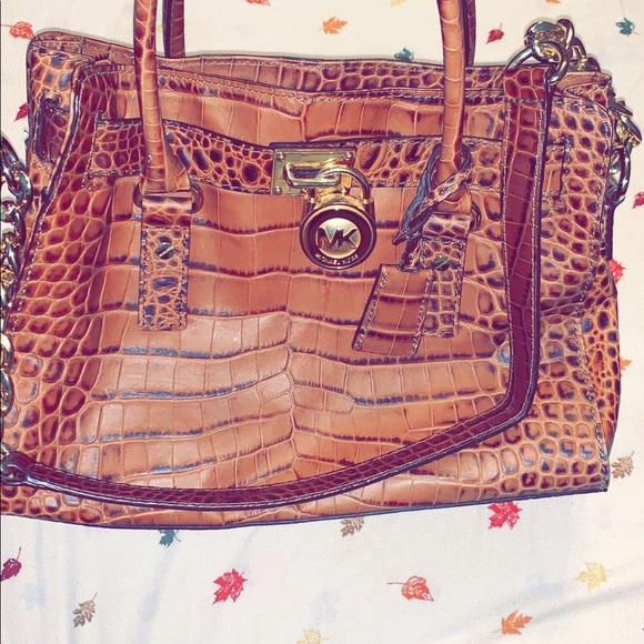 Authentic Michael kors EW Halmiton croc. Satchel - Picture 2 of 4